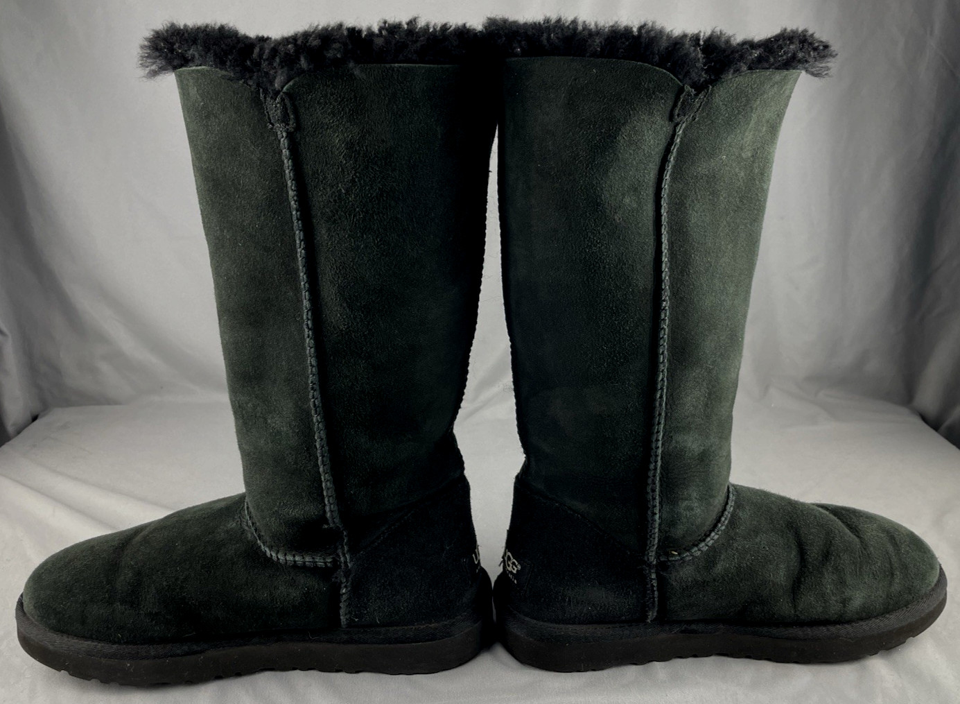 UGG Australia Bailey Button Triplet Boots Black Leather & Sheepskin Size 7