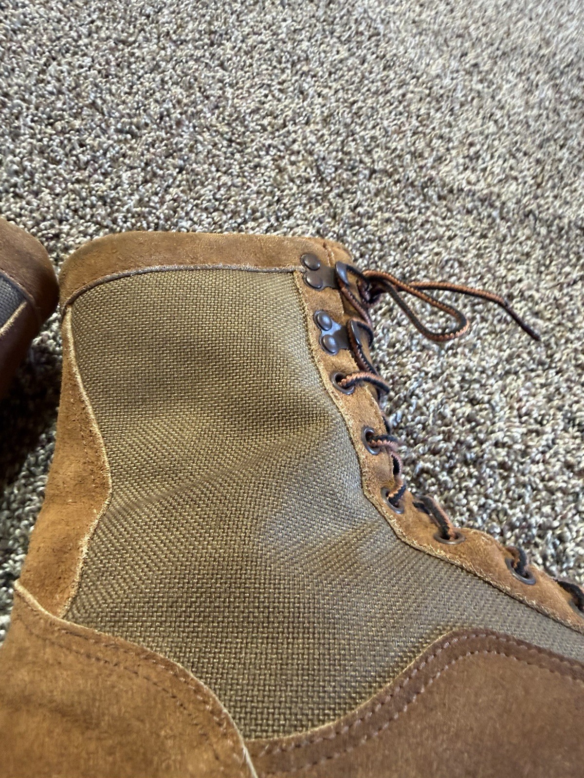 Vintage Danner Gortex Cross Hiker 8″ Boots Women’s Size 9 Hunting USA Insulated