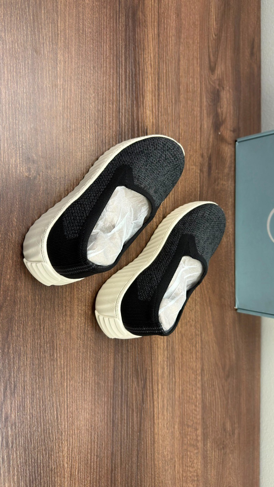 Bzees Wednesday Women Black Everyday Slip On Shoes Size 6M New