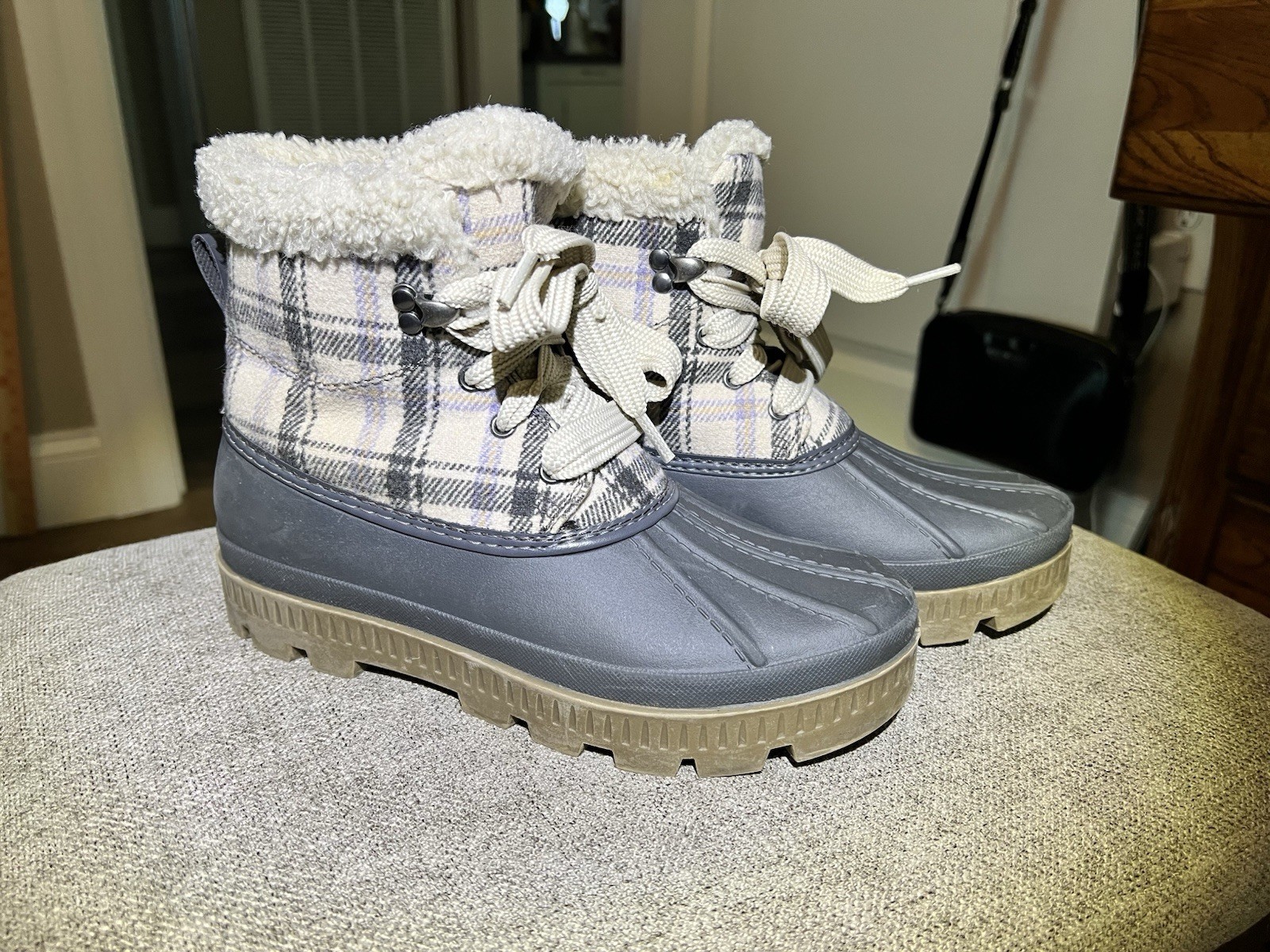 OZARK TRAIL WOMENS SNOW BOOTS, GRAY AND GRAY & IVORY PLAID Sz 7