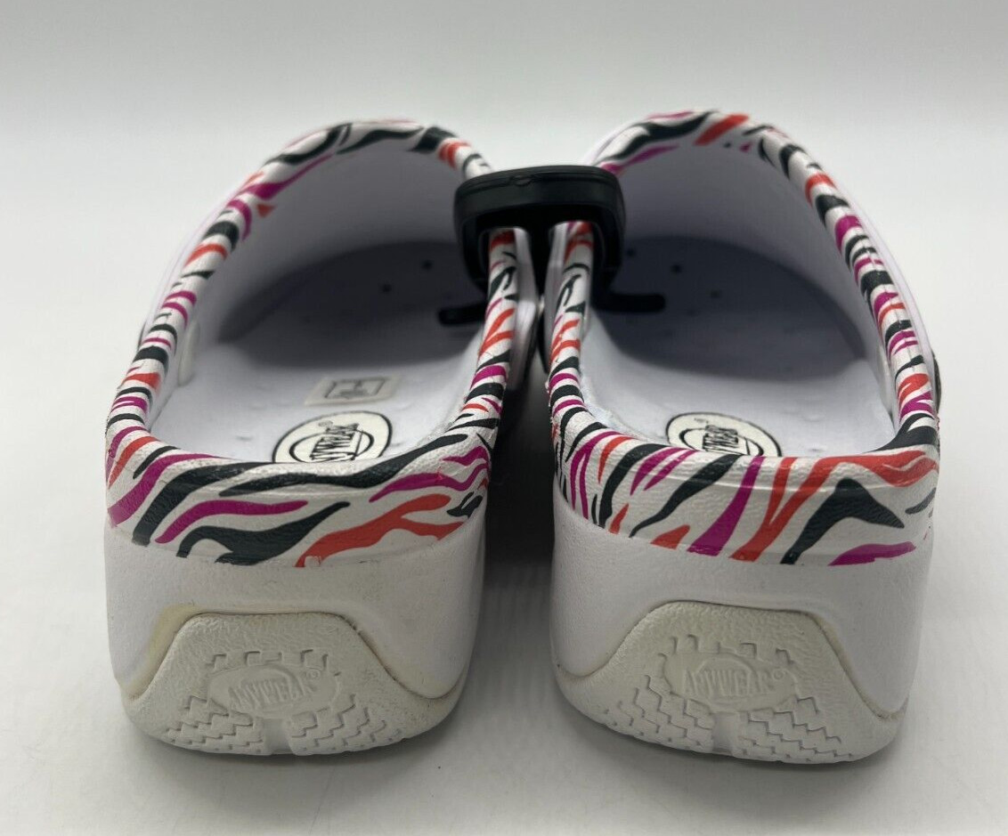 Anywear SR Angel Nursing Shoes Women Size 5 Men Sz 3 Pink Red Geometric Print