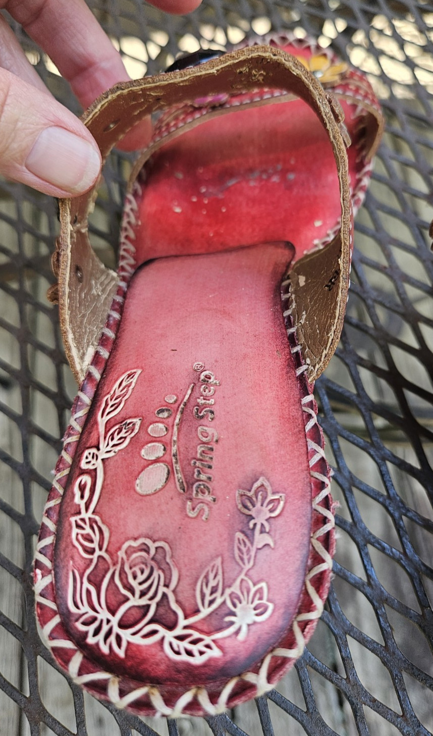 L’Artiste by Spring Step Red Via-R Floral Leather Slides Sandals US 6.5 / EU 37