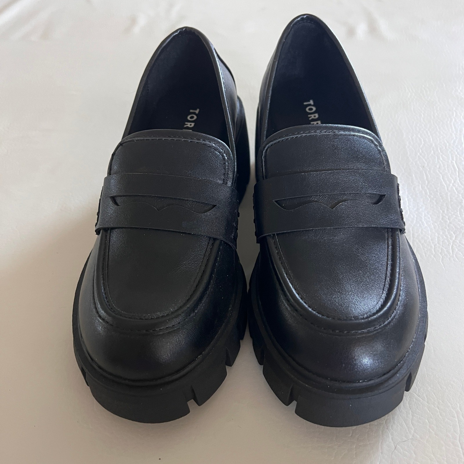 Torrid Loafers Women 6.5WW Black Solid Chunky Lug Sole Modern Dark Academia Edgy