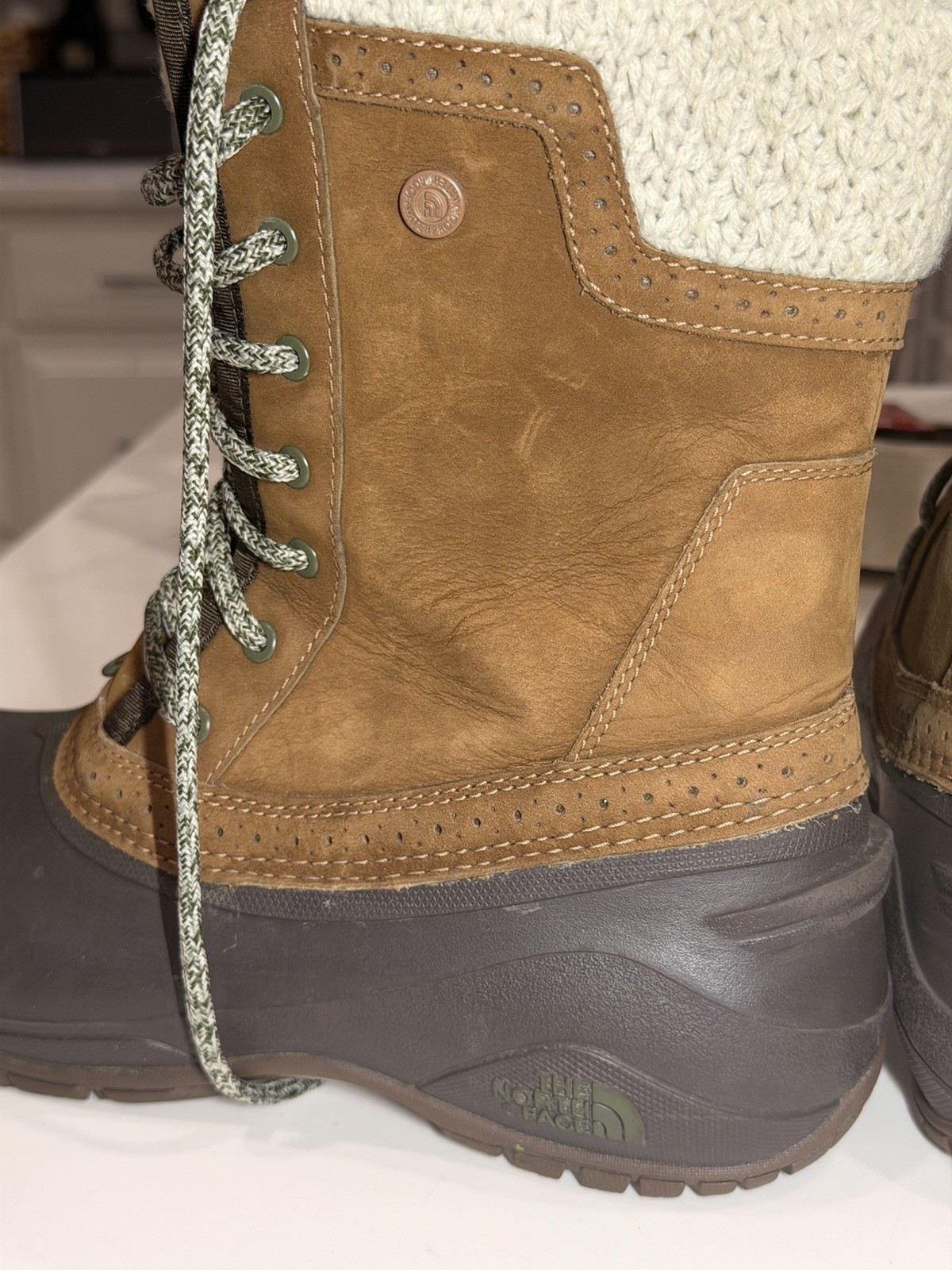 The North Face Shellista III Mid WinterBoots – Women’s Size 10 SEE PHOTOS WEAR