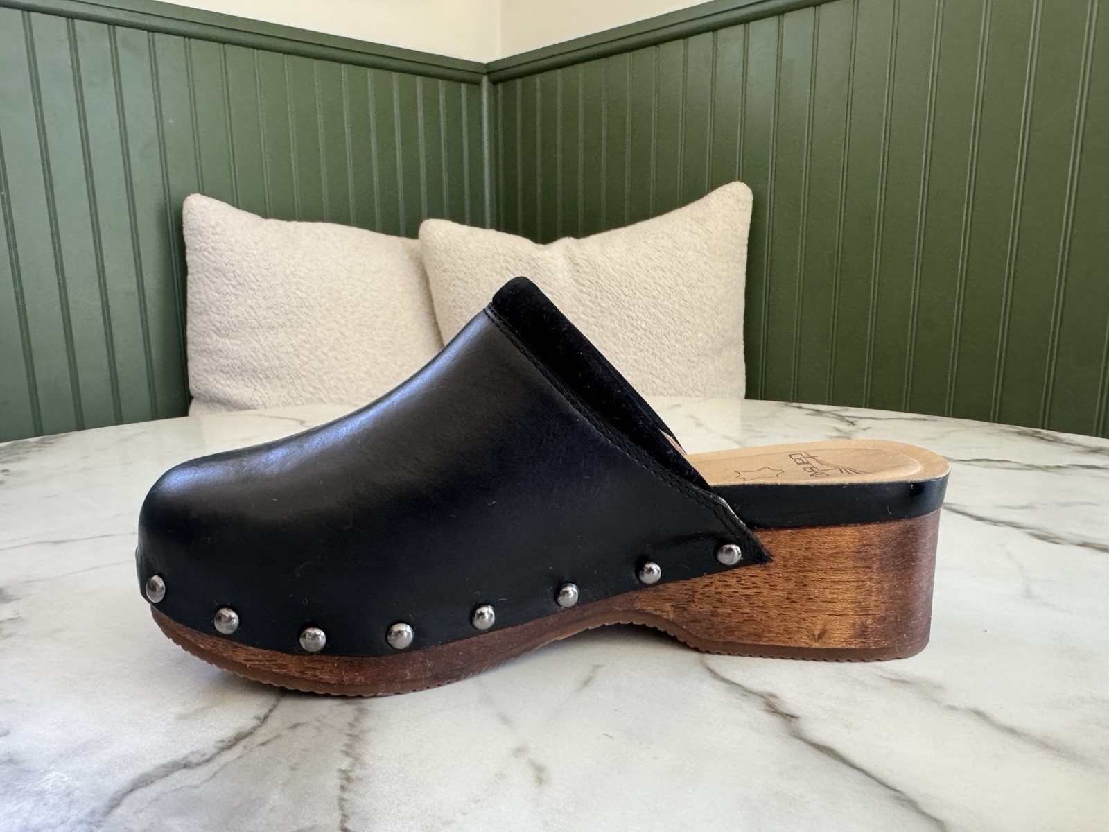 Dansko Clogs Full Grain 39 Black Leather Studded Block Heel Mule