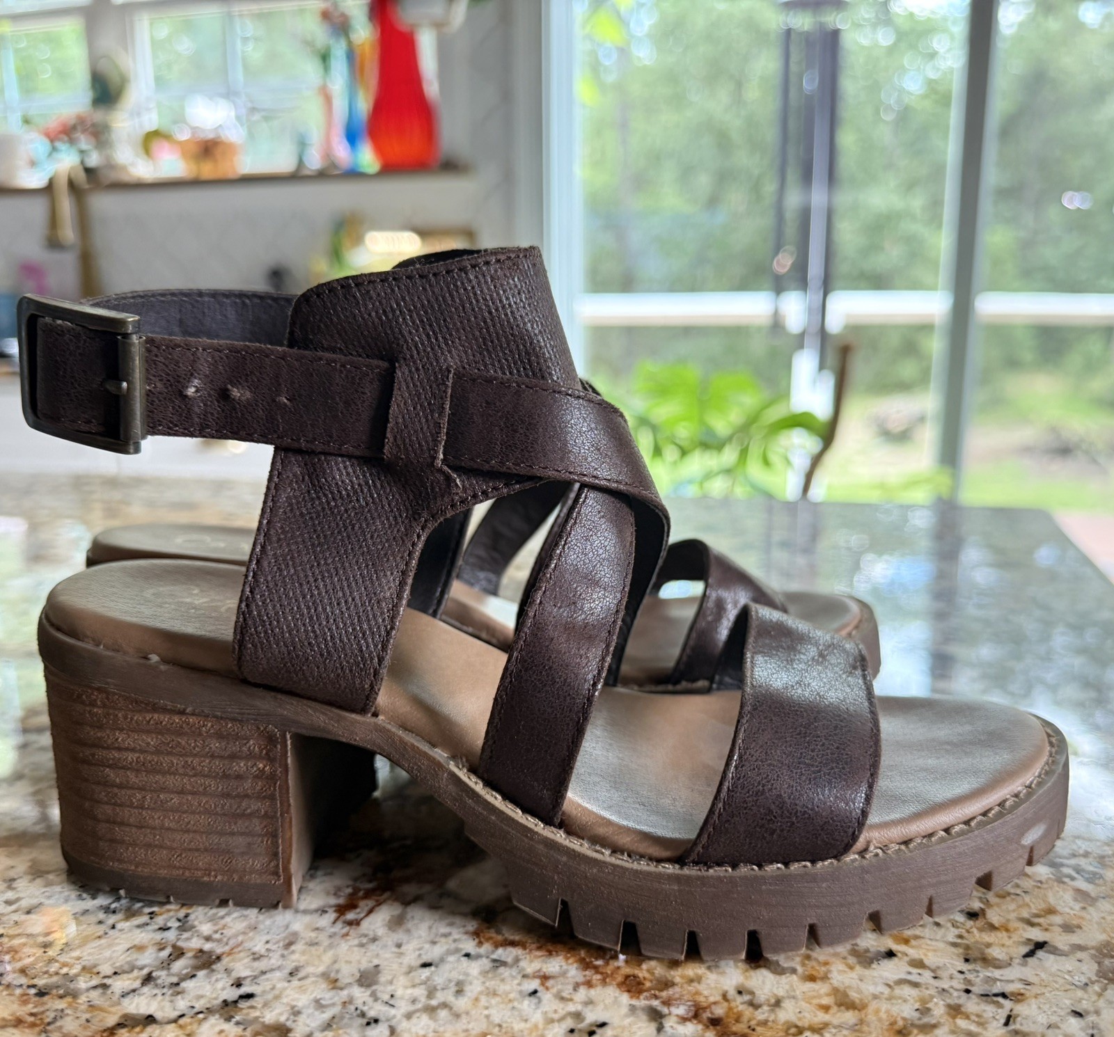 Carlos by Carlos Santana Gia Size US 7 M Women’s Brown Strappy Platform Sandals