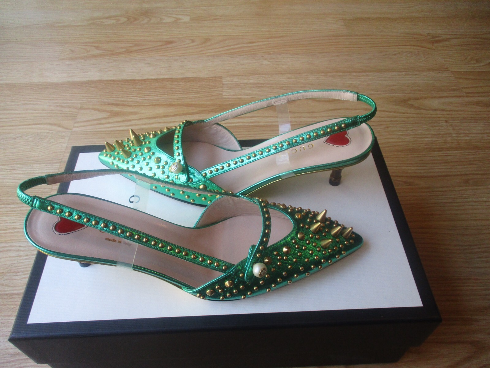 $1410 Gucci Unia Metallic Spike Studded Pearl Sandals Bamboo Heels 36 US 6 NEW