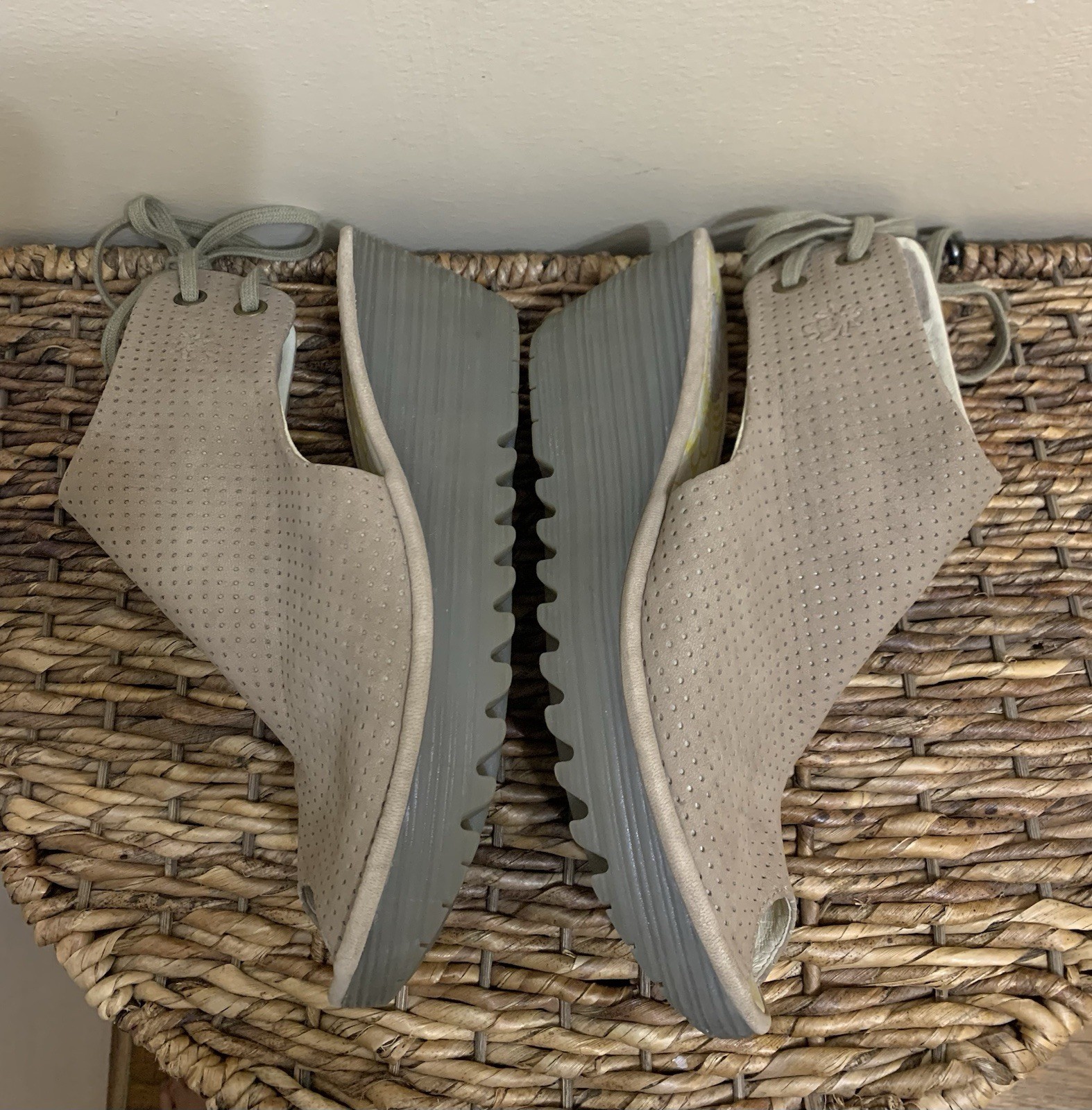 FLY LONDON YPUL WEDGE SANDAL TAUPE CUPIDO 8.5 comfort city going out preppy