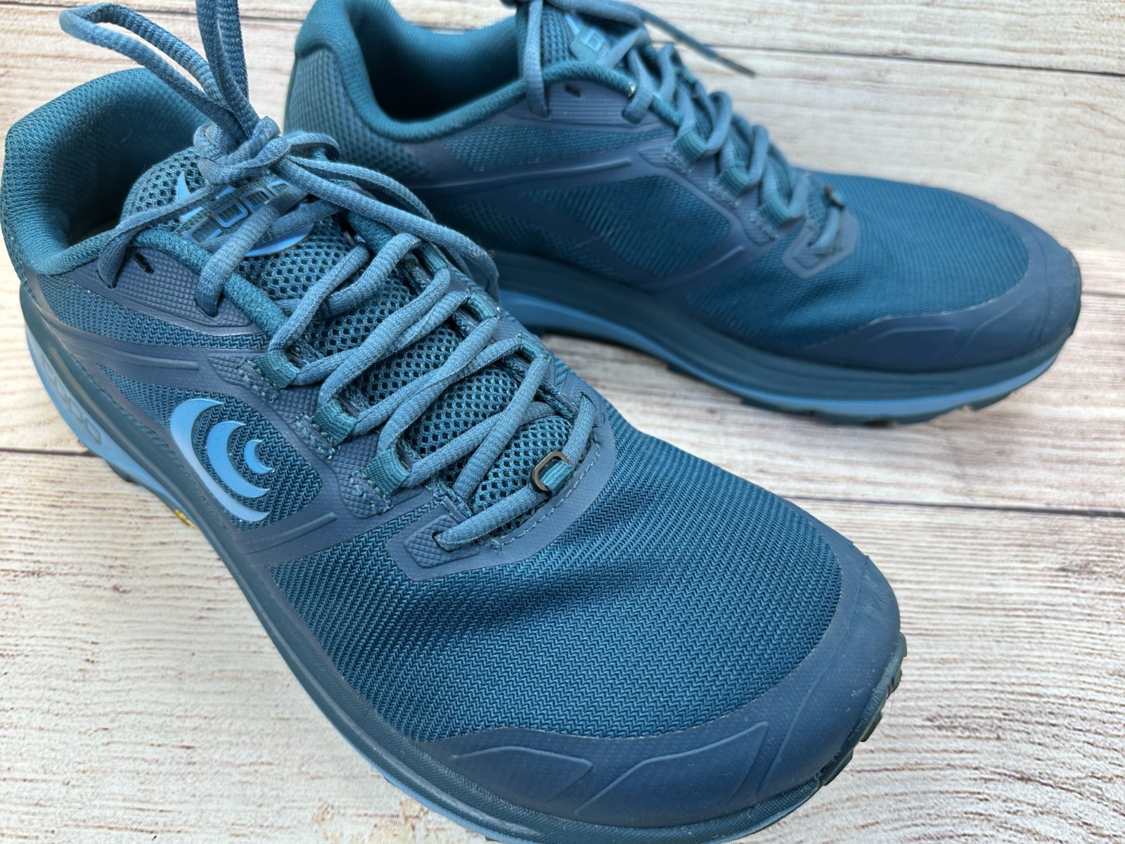 Topo Athletic Terraventure 4 Women’s Blue Trail Running Shoes 3mm Drop Size 9