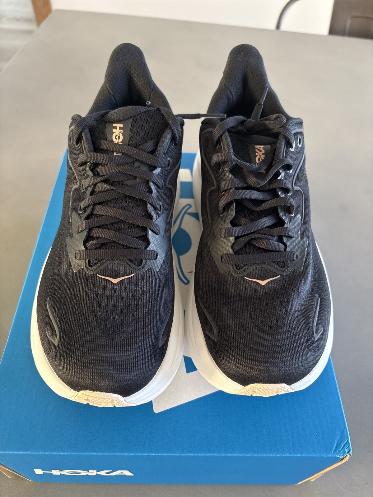 Hoka Clifton 10 Women’s Running Size 8