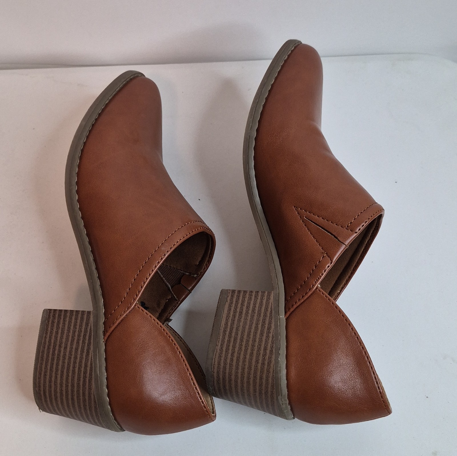 a.n.a ANA AMITY Brown Memory Foam Slip-On Block Heel Ankle Bootie 8.5M