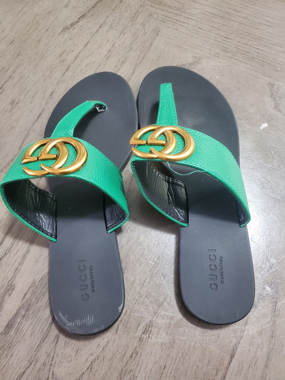 Gucci Women’s Green/Black Leather Logo Slide Sandals Slip-On EU 41