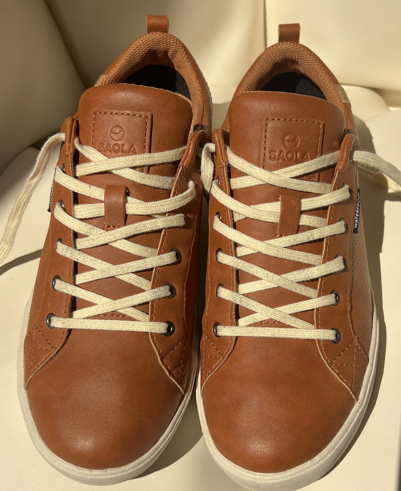 Saola® Women’s 7.5 Cannon Waterproof Shoes in Caramel mint condition