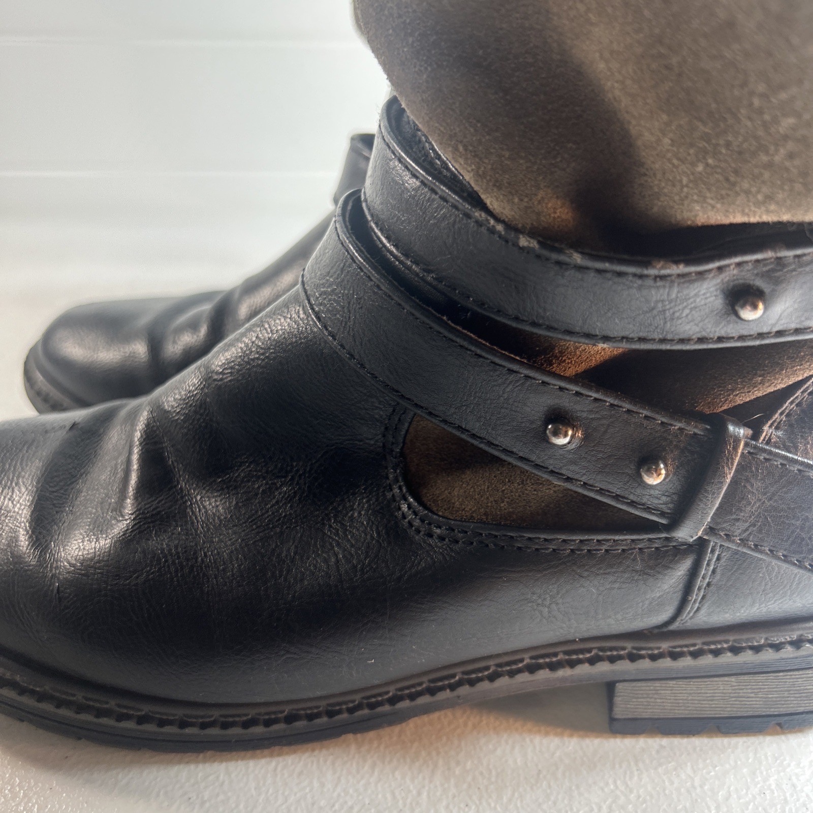 American Eagle Women’s Boots Size 7.5 Brown/Black Sherpa Lined Booties Fold Over