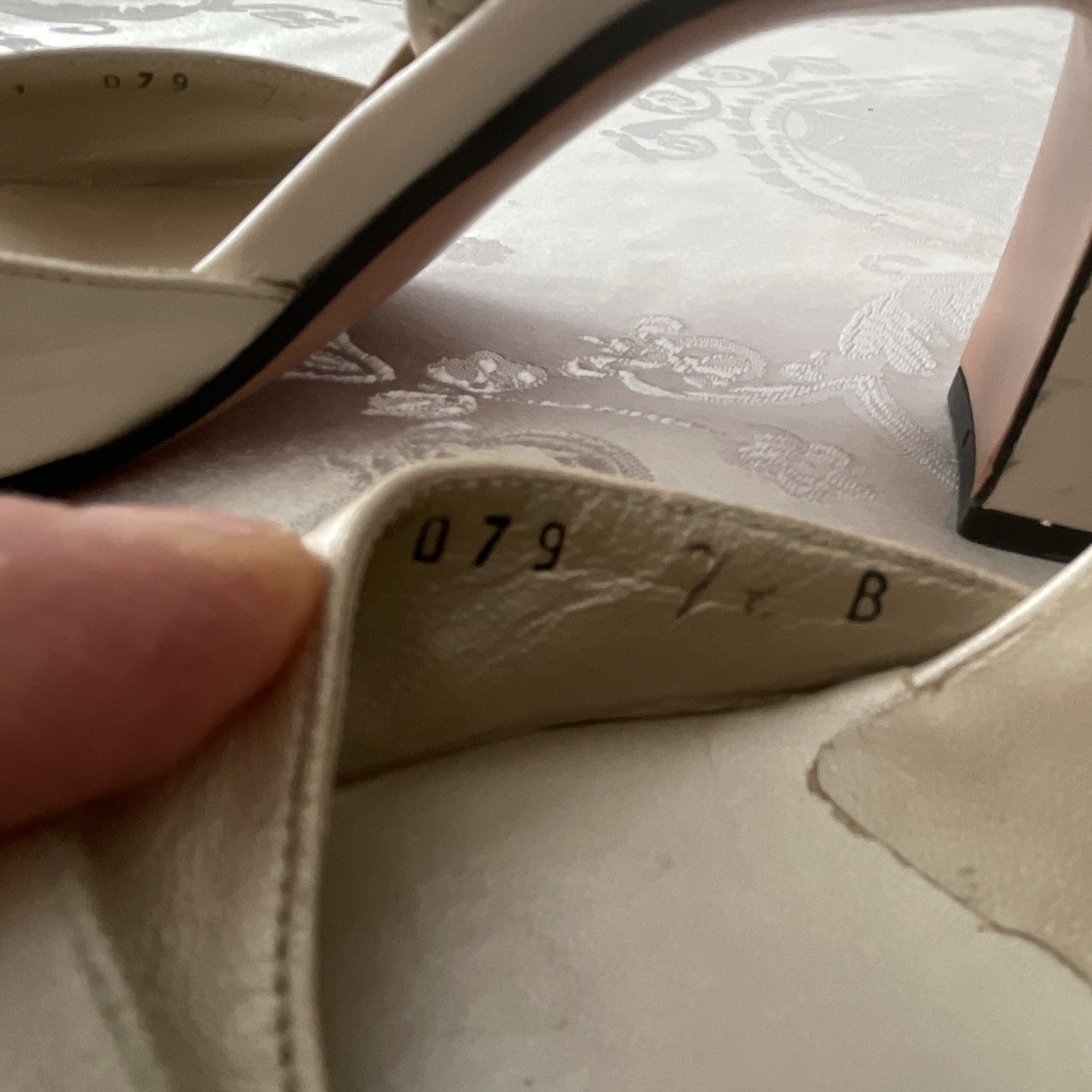 Salvatore Ferragamo Women’s Beige Leather Slingback Bow Square Toe 7B