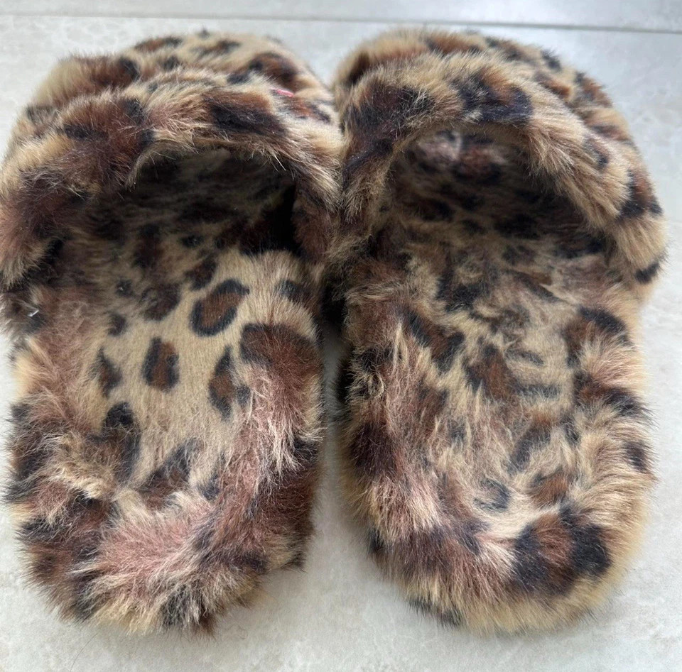 Balenciaga Fluffy Leopard Print Slippers Size 42 EU size 9-10 US