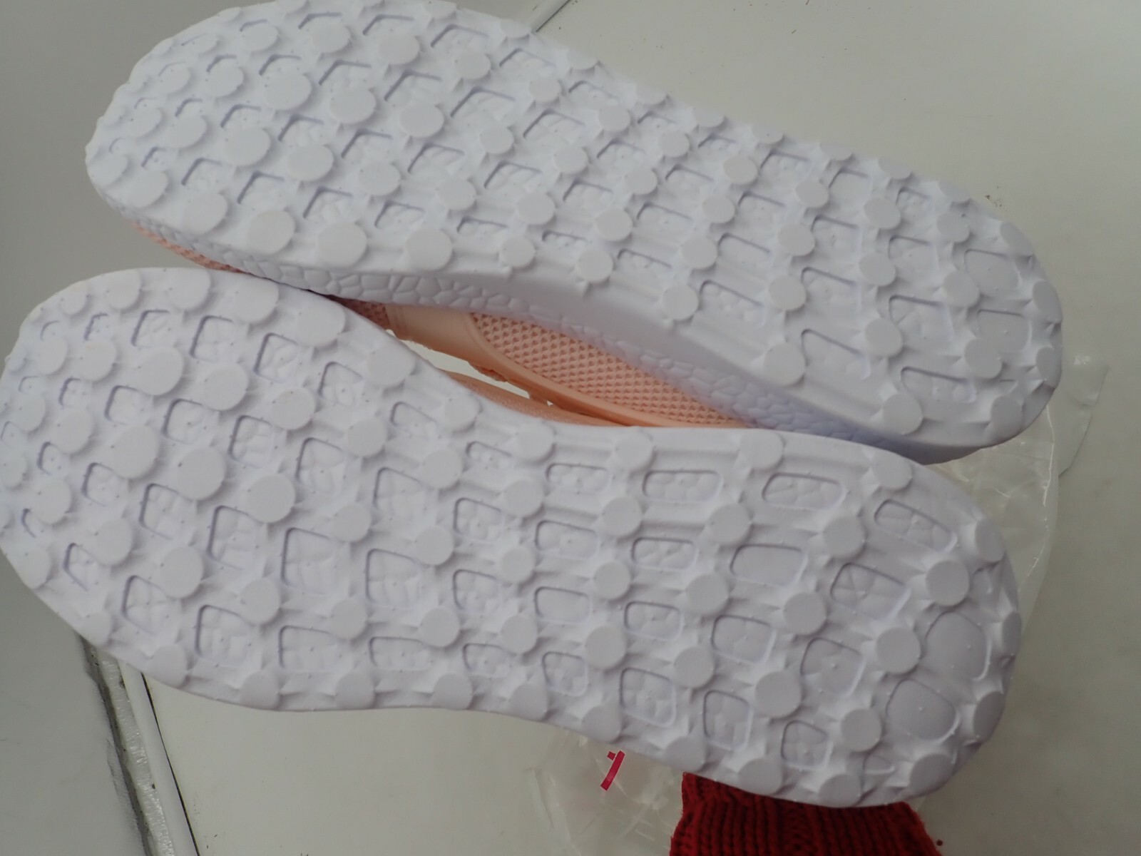 Feetmat Women’s Running Shoes Lightweight Non Slip Mesh Sneakers Size 9 Pink