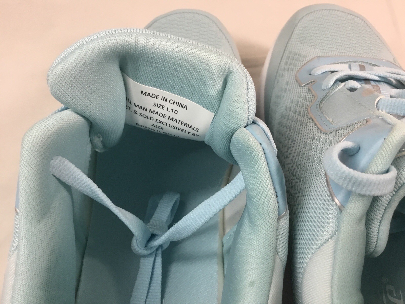 Crane Fitness Ladies Memory Foam Athletic Sneakers- size 10