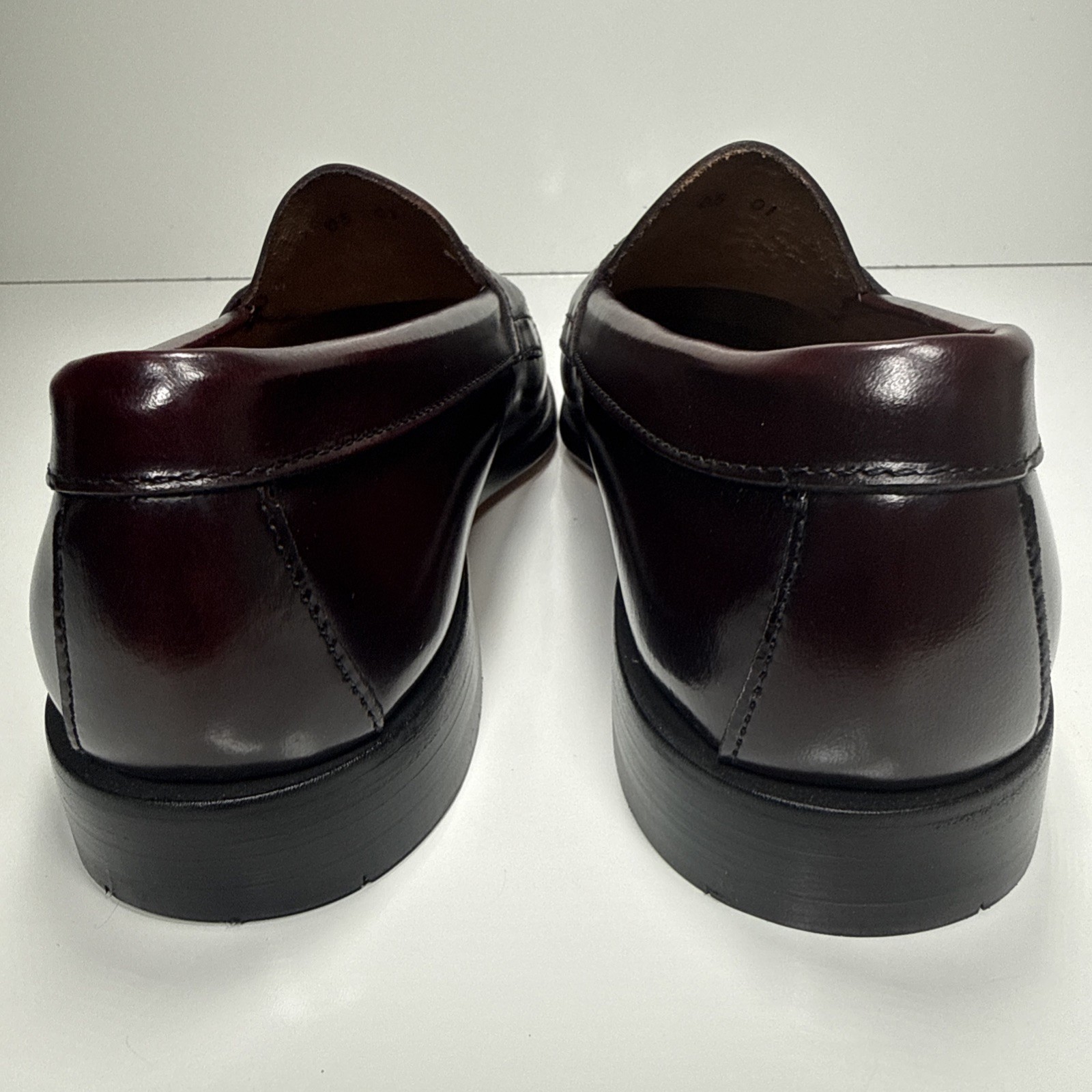 GH Bass Weejuns Leather Penny Loafers Burgundy Slip On Womens Sz 7.5 D