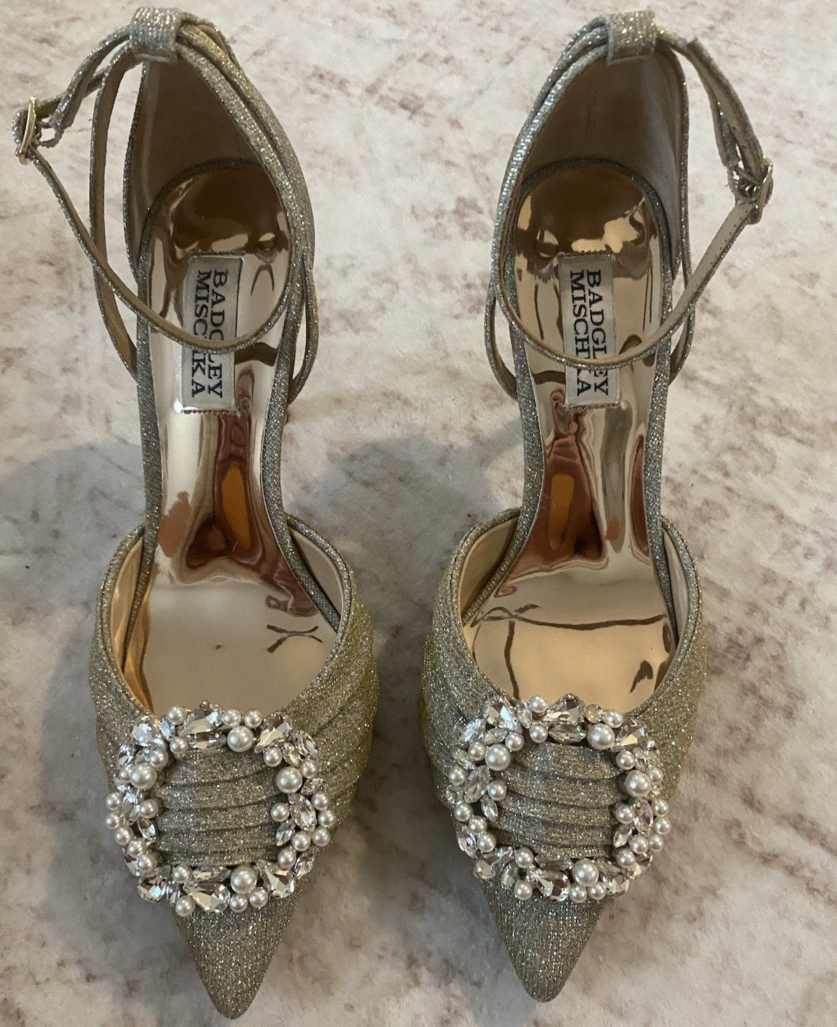 Badgley Mischka Gold Glitter Pointed Toe Ankle Strap Rhinestone Buckle Heel 7
