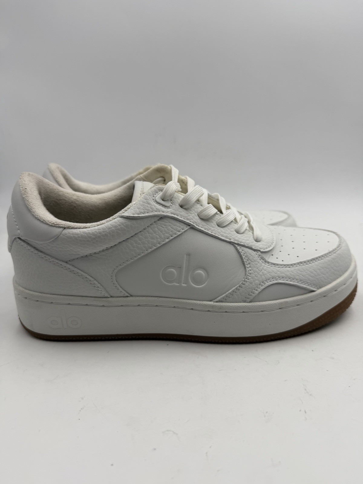 Alo Yoga Recovery Mode Sneakers White Women Size 8