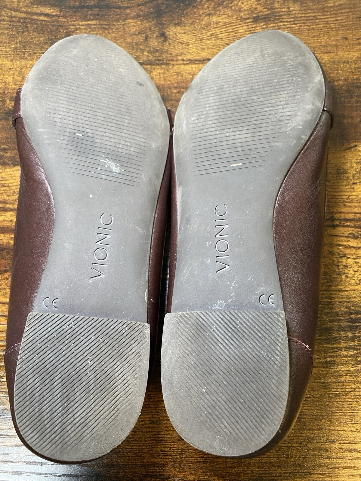 Vionic Savannah Flat Loafer Casual Shoes WOMENS 7 Burgundy Wine Leather $120