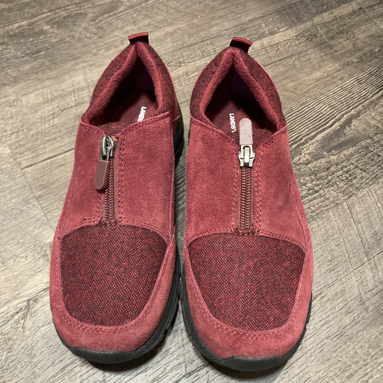 Lands End Women’s Moc Zip Up Insulated Deep Red Size 6D Sturdy Comfort