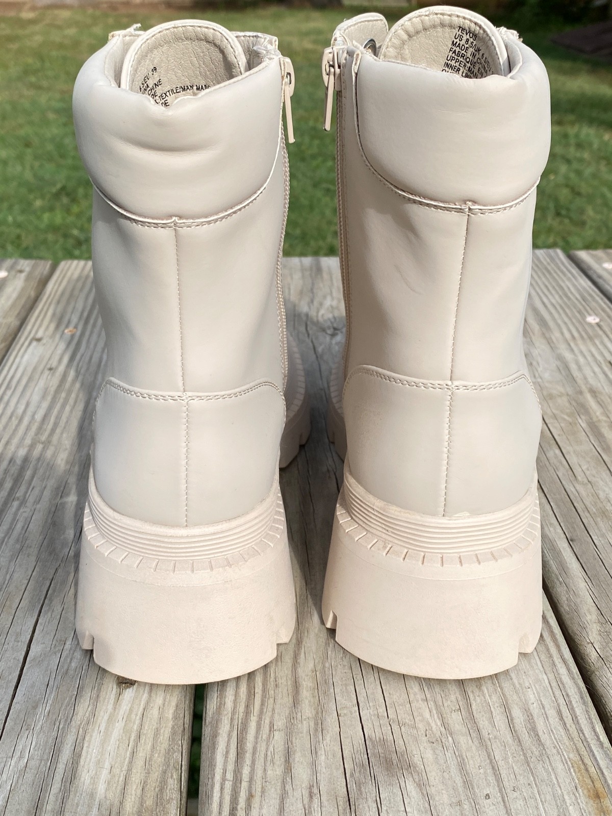 JUSTFAB Women’s Cream Tevos Combat Boots Size 8.5