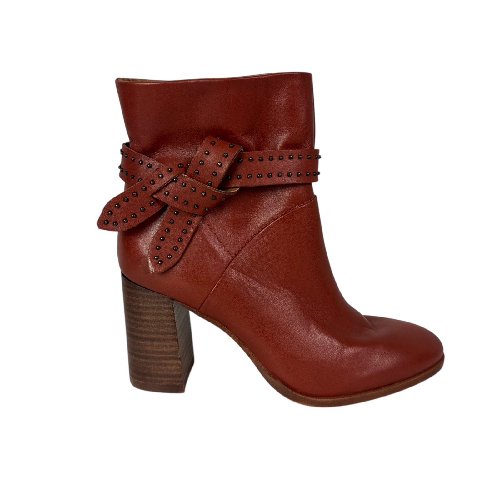 Lucky Brand Women’s 6 Studded Tie Strap Leather Bootie Bootie Orange Brown Sampl