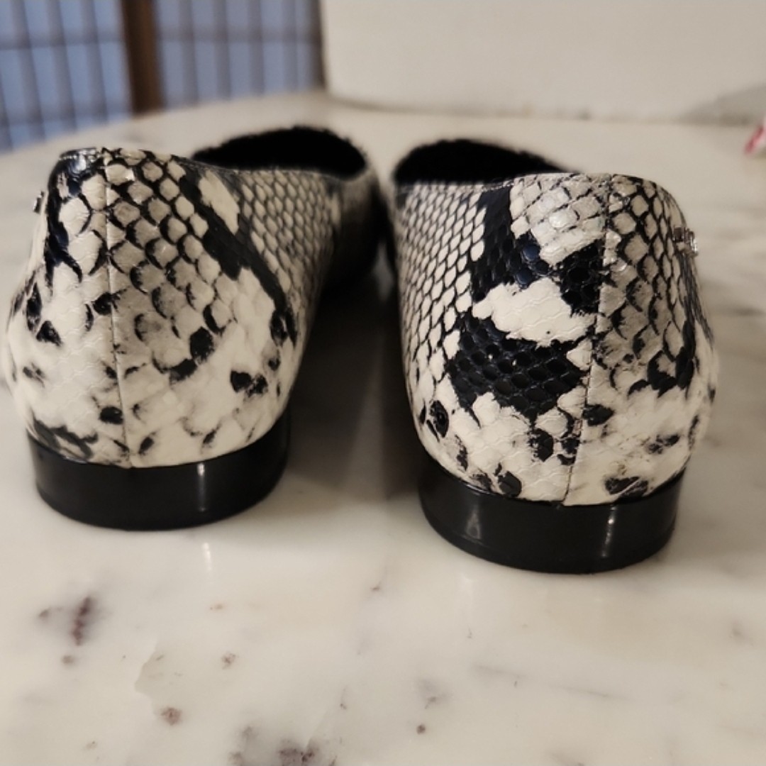 Calvin Klein Emerin Snake Skin Print Flats Sz8.5