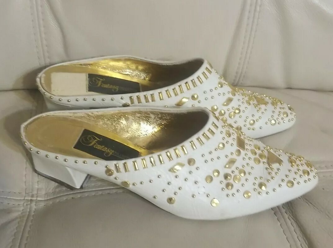 Vintage shoes sz 8 8.5 Gold studs Fantasy Collection women Rare! Narrow Quality