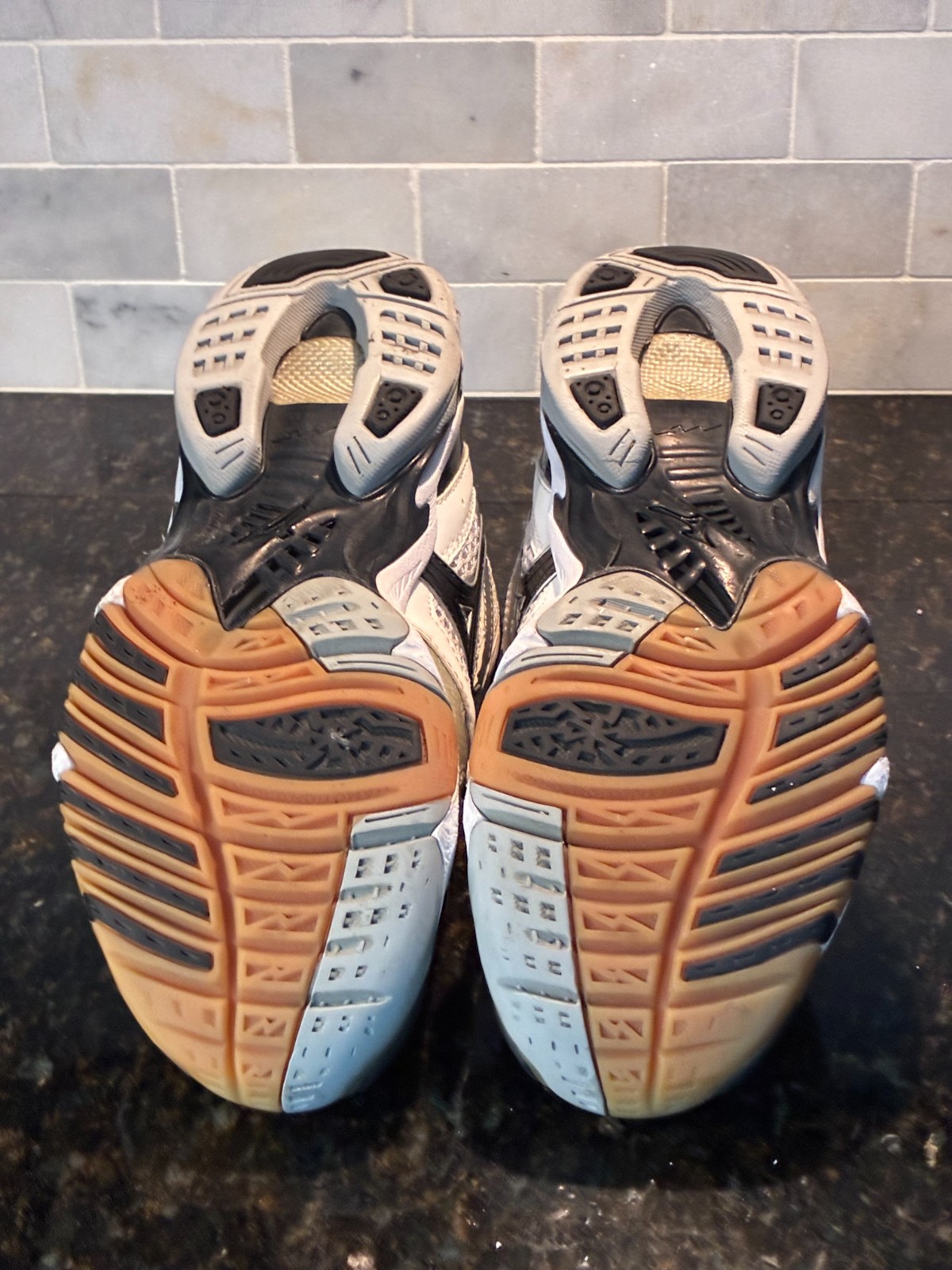 Mizuno Wave Bolt volleyball shoe sz 9.5W