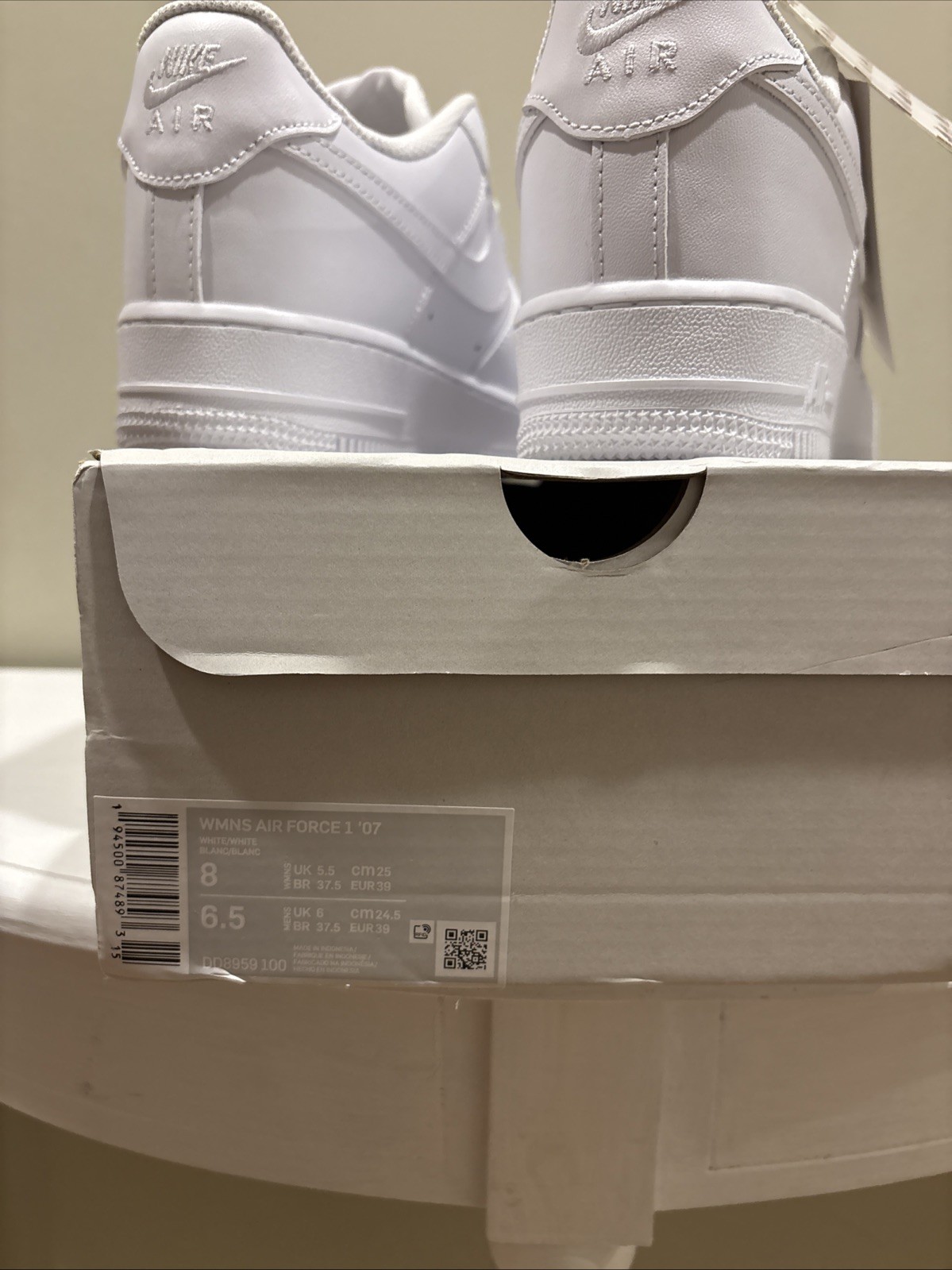 Nike Air Force 1 White – Womens size 8