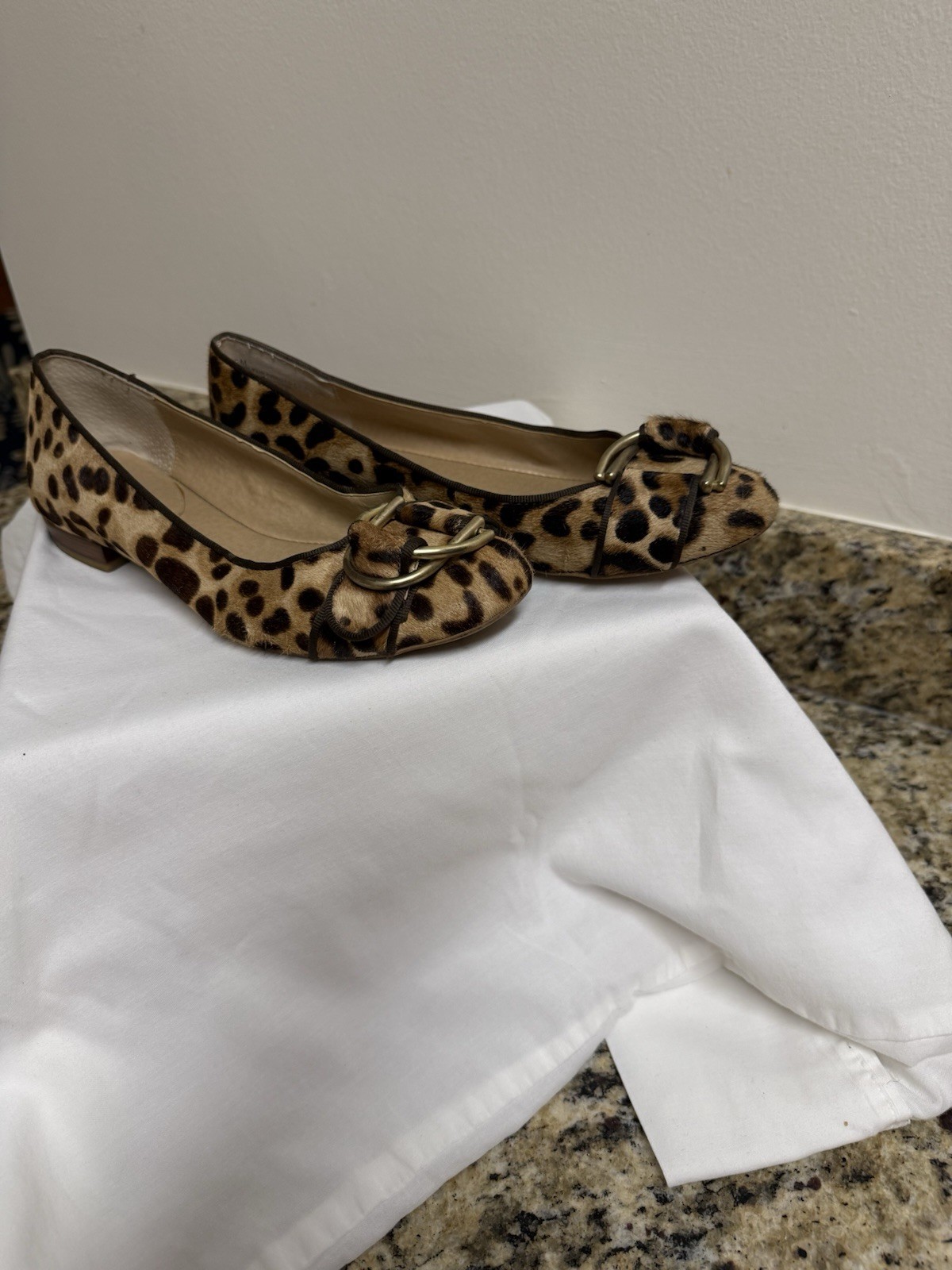 Torrid Leopard Animal Print Faux Fur Buckle Round Toe Slip On Pumps 8