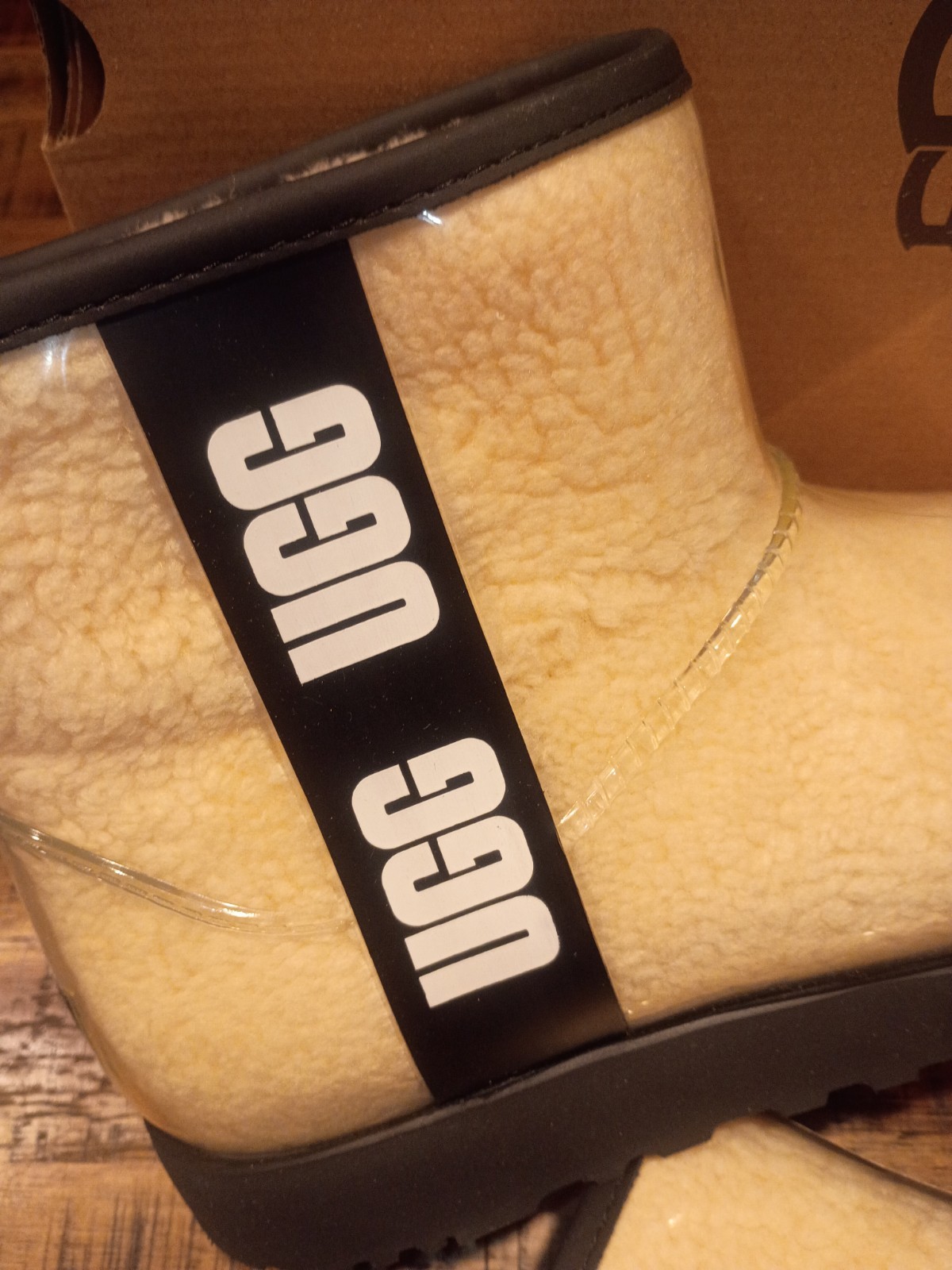 Womens UGG Classic Clear Mini Boots Waterproof Wool-Blend Cream White Sz 9 New