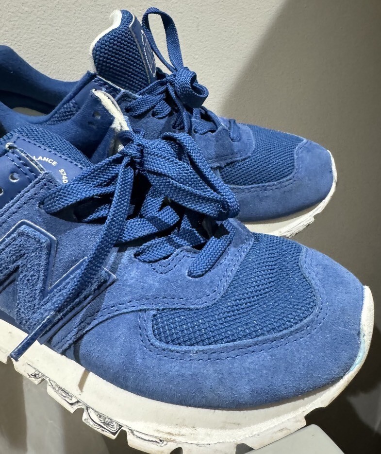 New Balance Blue Suede Sneakers Women’s Size 5.5 US, Indonesia.