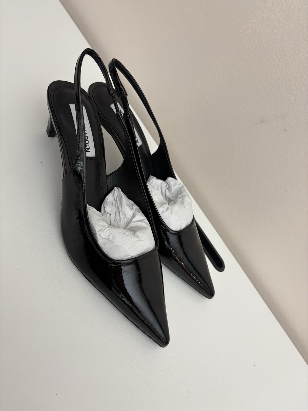 NIB Steve Madden Alynna Black Patent Slingback Pumps Pointed Toe Cone Heels 7.5
