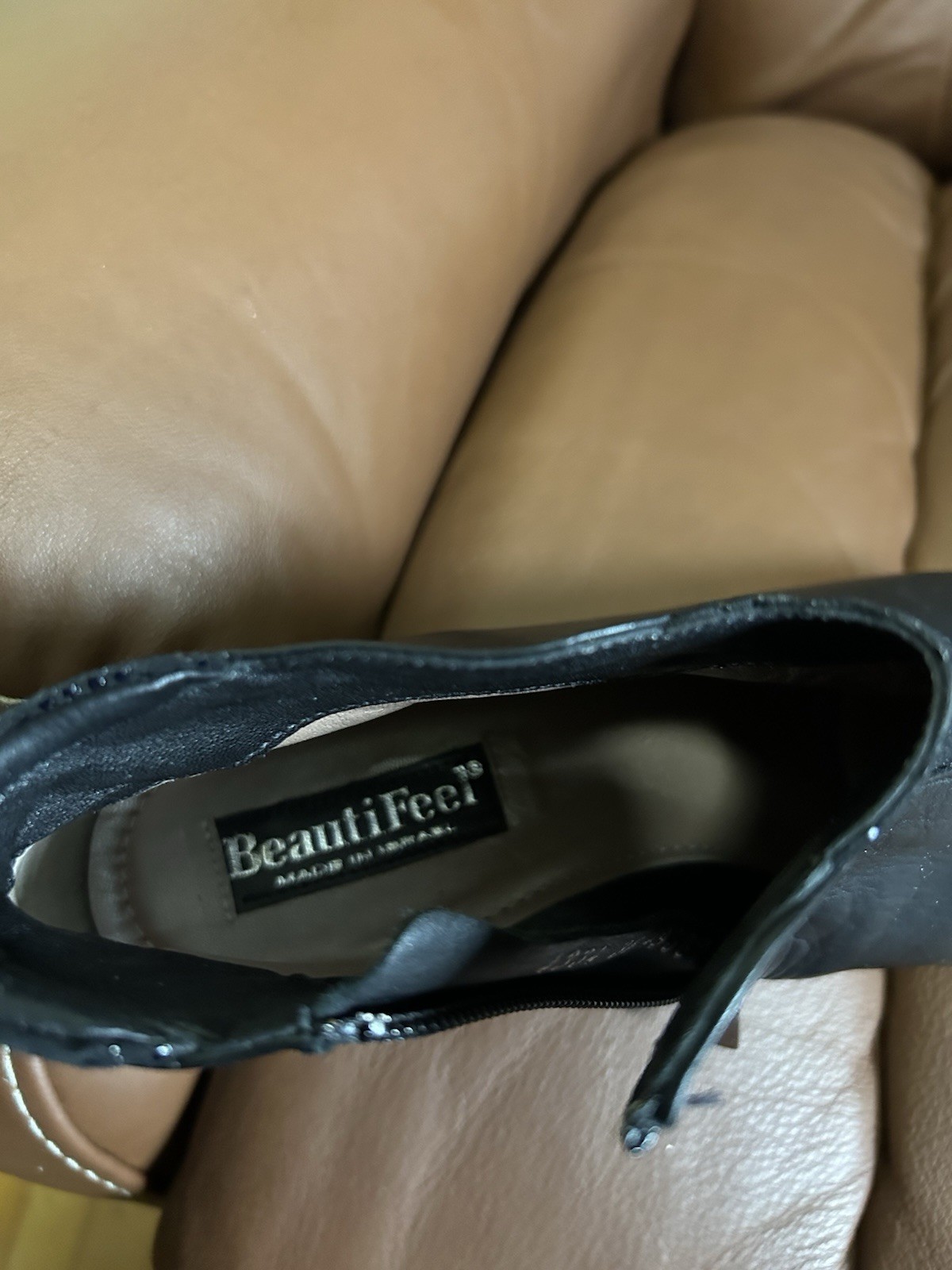 Beautifeel Black Leather Bootties 38
