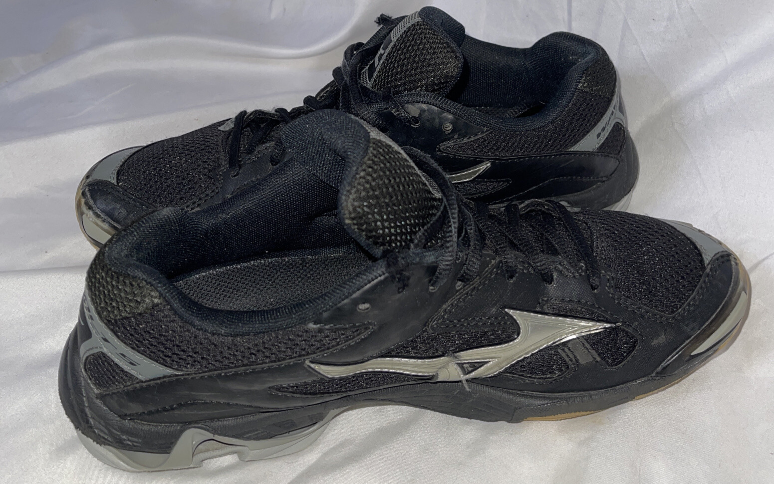 Womens Mizuno Wave Bolt 6 Shoes Size 9.5 Black Gray Volleyball