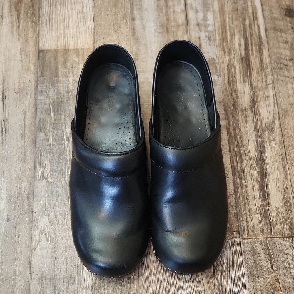 L.L. Bean Womens Black Leather Clogs Size 8.5M Casual Neutral Workwear Nurse