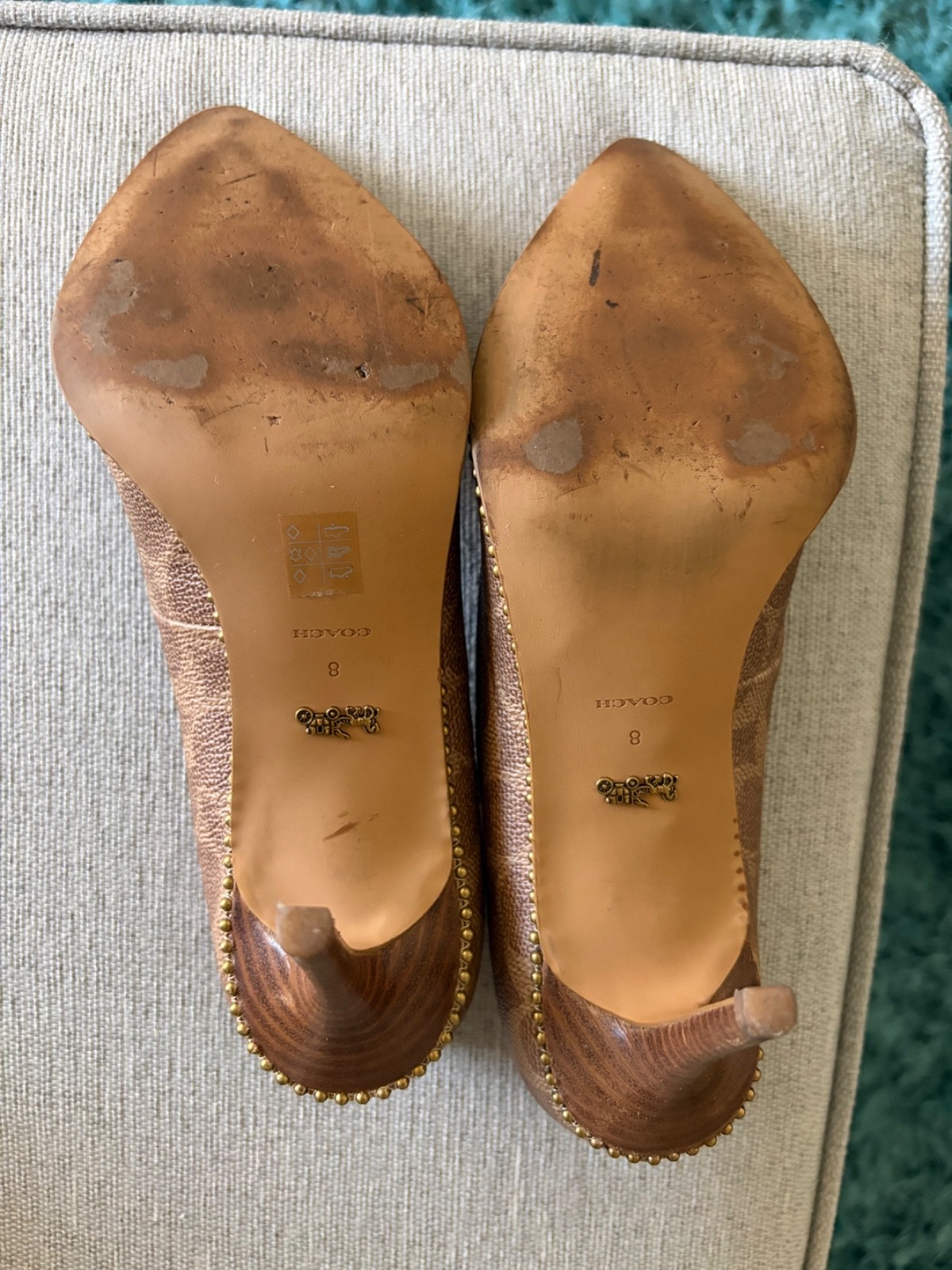 coach heels 8 good condition very classy and elegant color brown