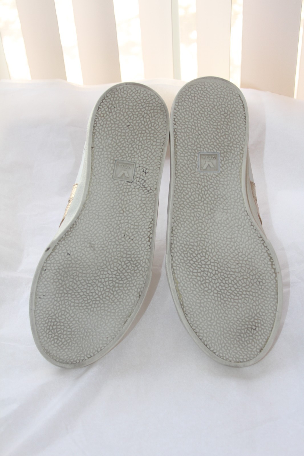 Veja T2 Esplar Leather Trainers Gold White Women’s Sneakers Sz 11