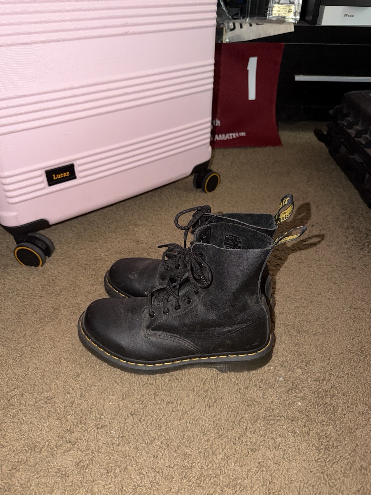 Dr. Martin Pascal Virginia Leather Lace Up Boots. Size 9