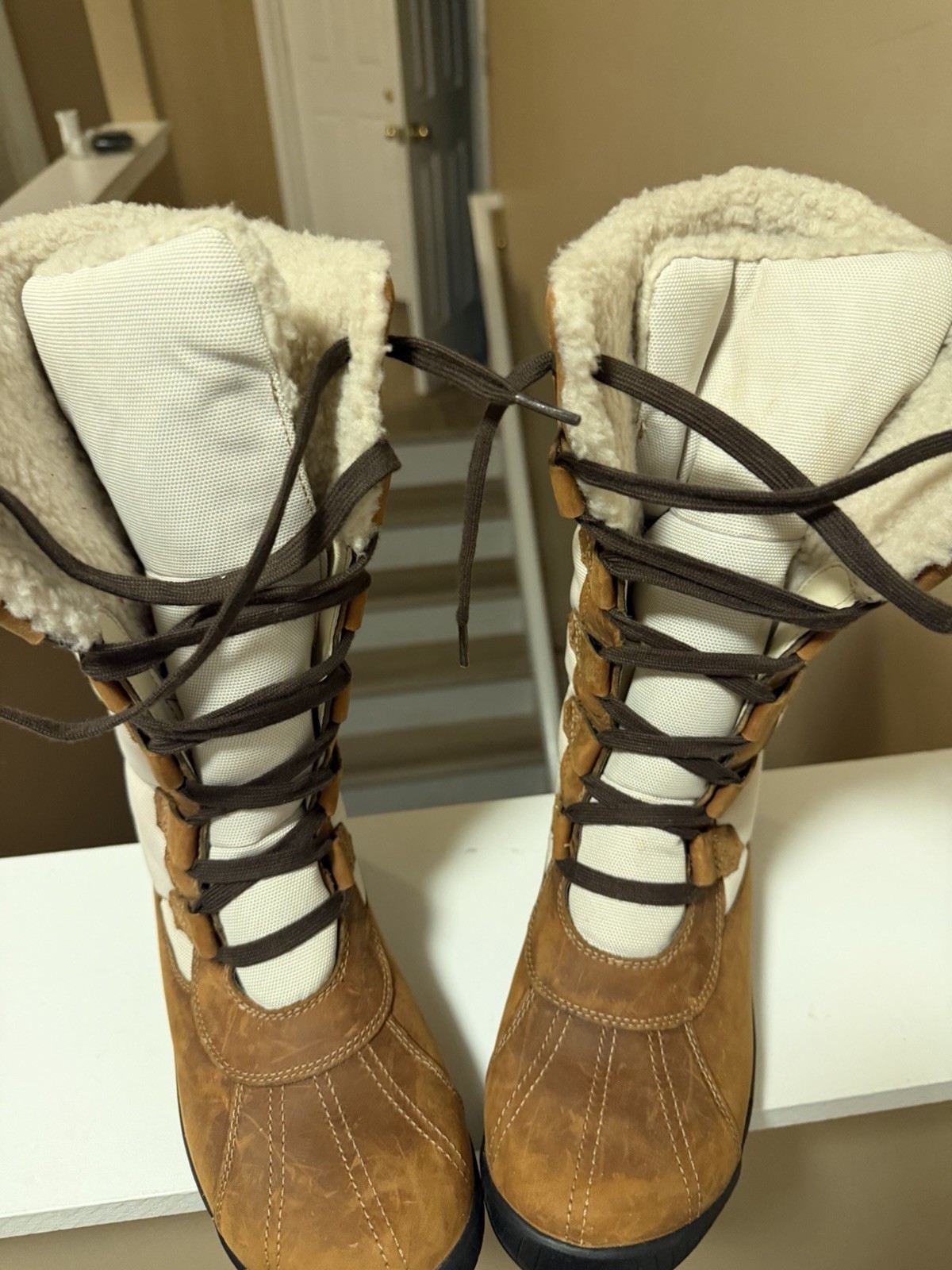 Timberland Women’s Suede Winter Boots Faux Fur Lined Lace Up Brown/White 8.5