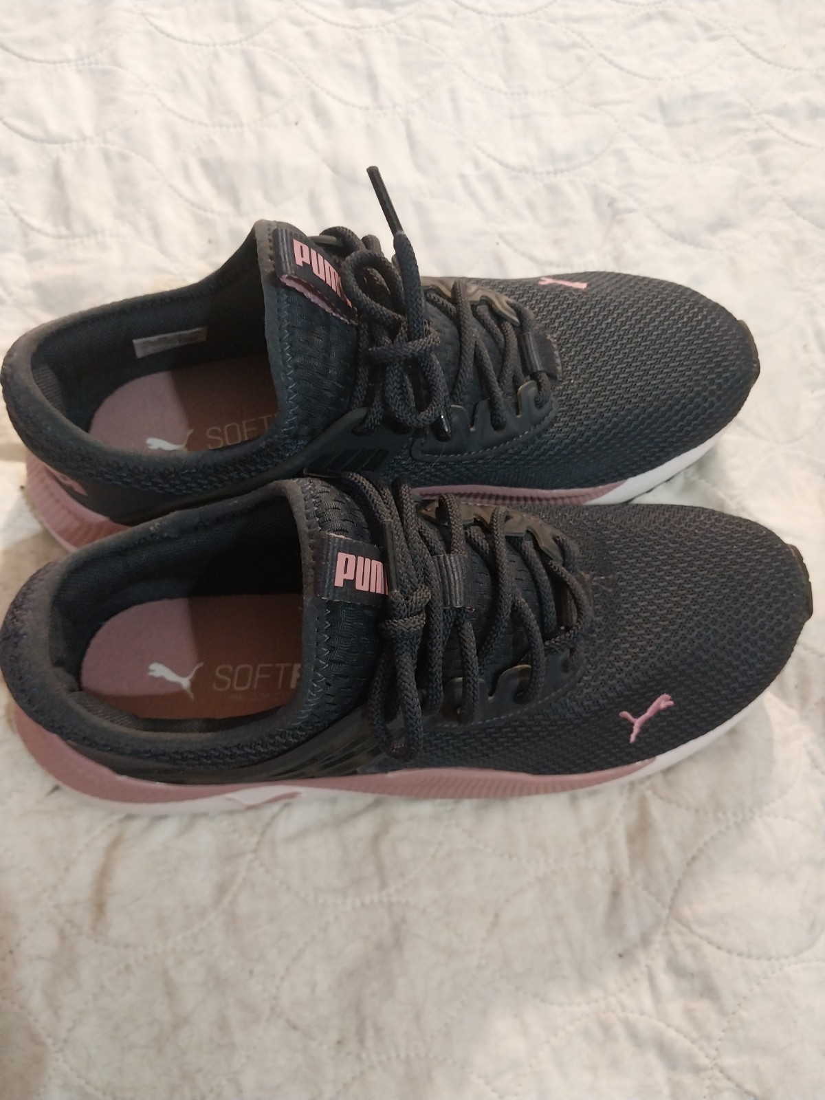 PUMA Women’s Pacer Future Size 9 Grape White Pink Slip on