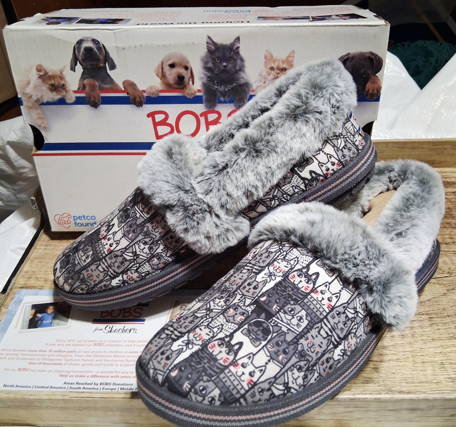 Sketchers Bobs Fuzzy Slippers Sz 7.5 Too Cozy Chic Cat Cats Fur Gray