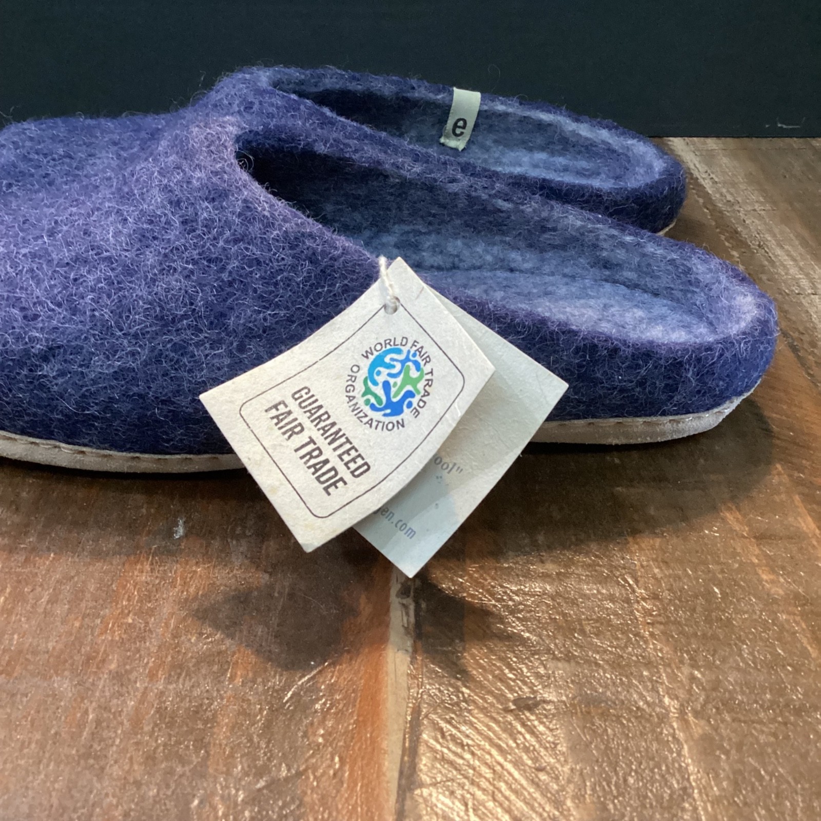 New Egos Indoor Slippers blue Natural Wool Handmade Slip-On sz 37/7 retail $77