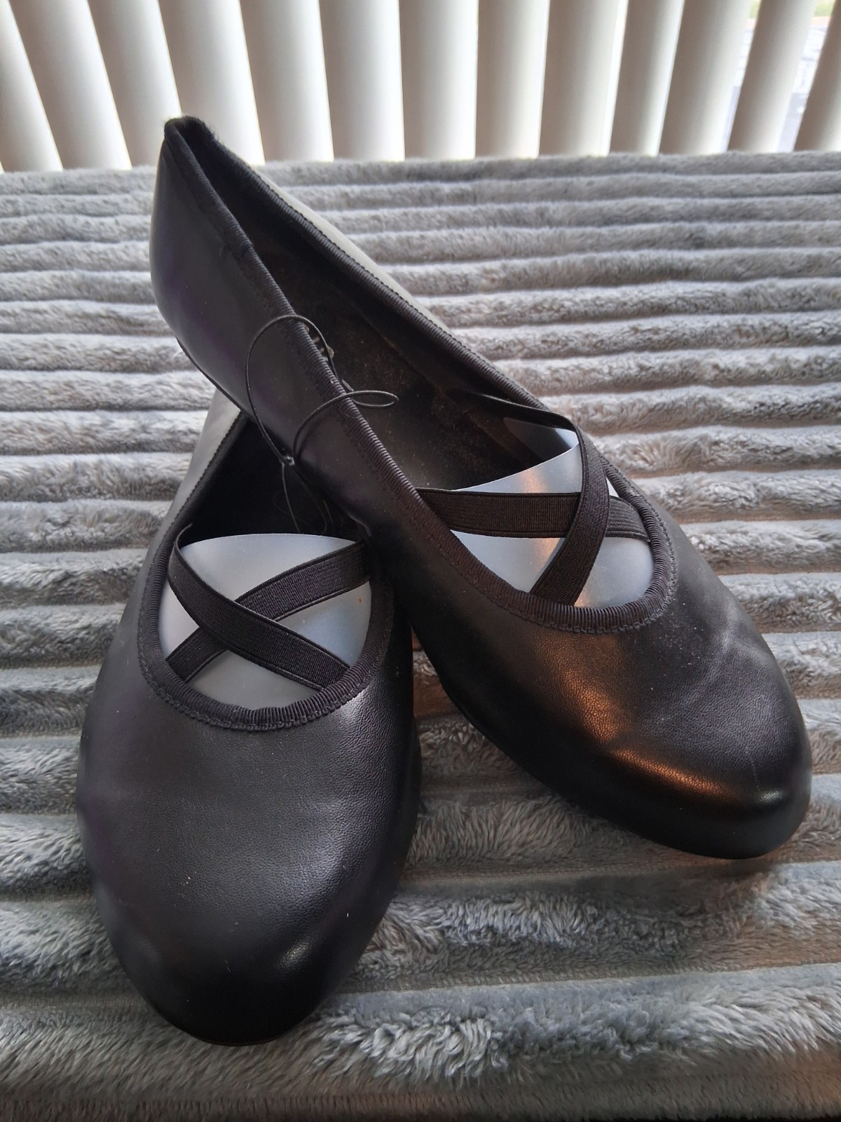 Torrid Womens 11 WW Extra Wide Elastic Cross Straps Ballet Flats NEW Black