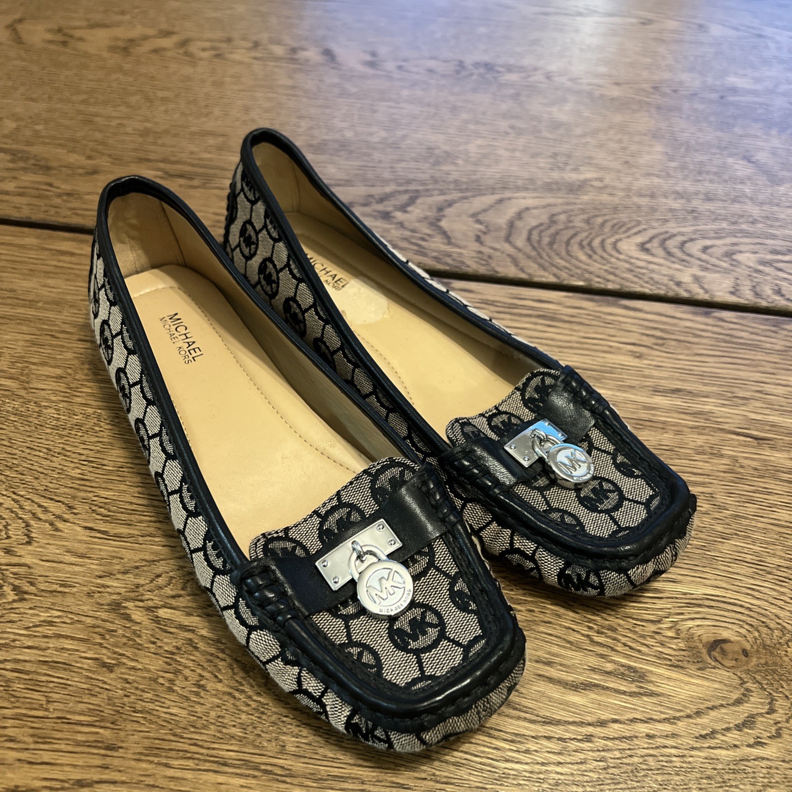 Michael Kors MK Women’s Hamilton Loafer Logo Textile & Leather Size 7.5
