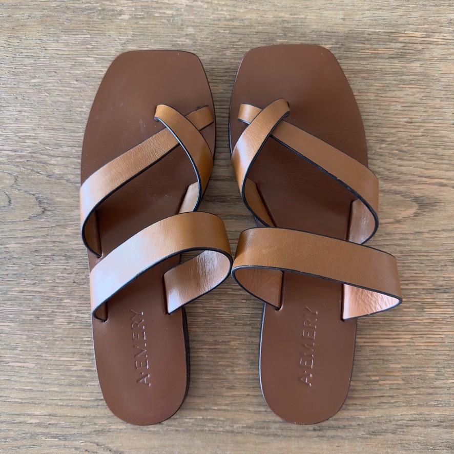 A. Emery Carter Minimalist Brown Full Grain Leather Sandals-Sz 38/US7-RRP $160